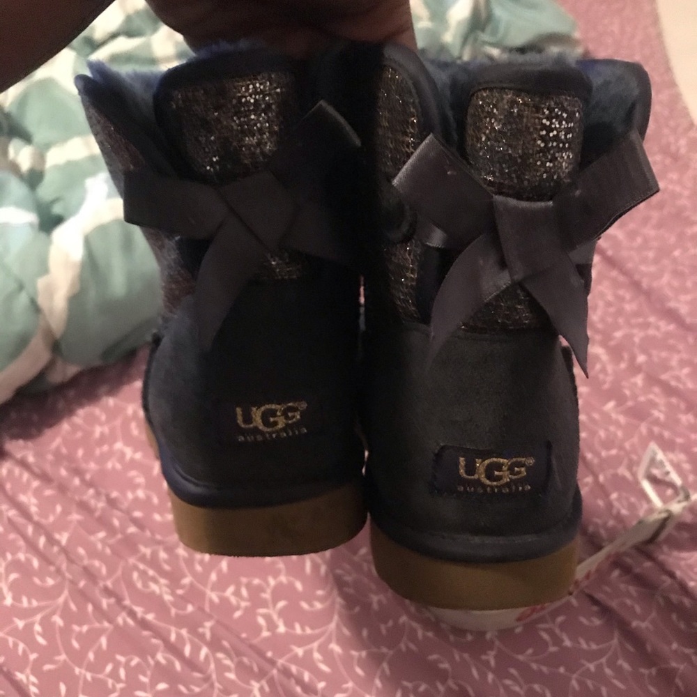Ugggs bailey bows